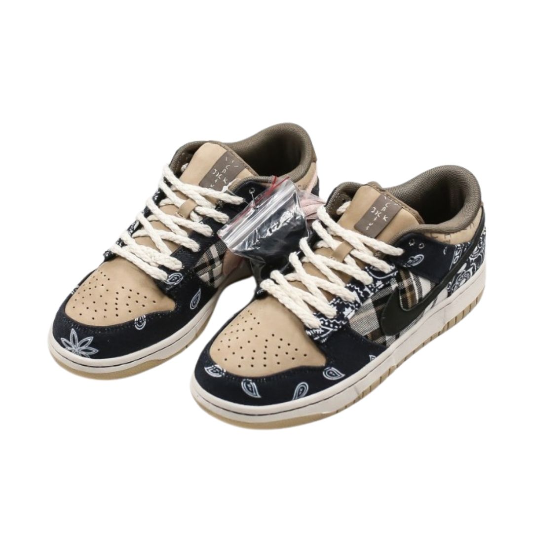 Nike SB Dunk Low x Travis Scott - Imagen 4